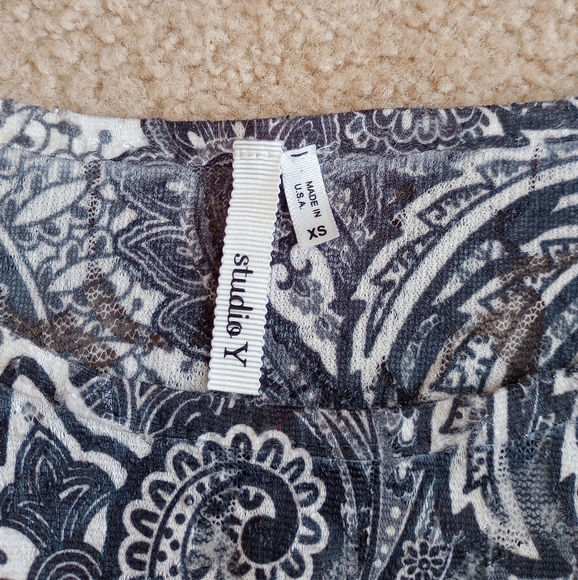 Studio Y Bedazzled Tunic Top - Picture 3 of 9